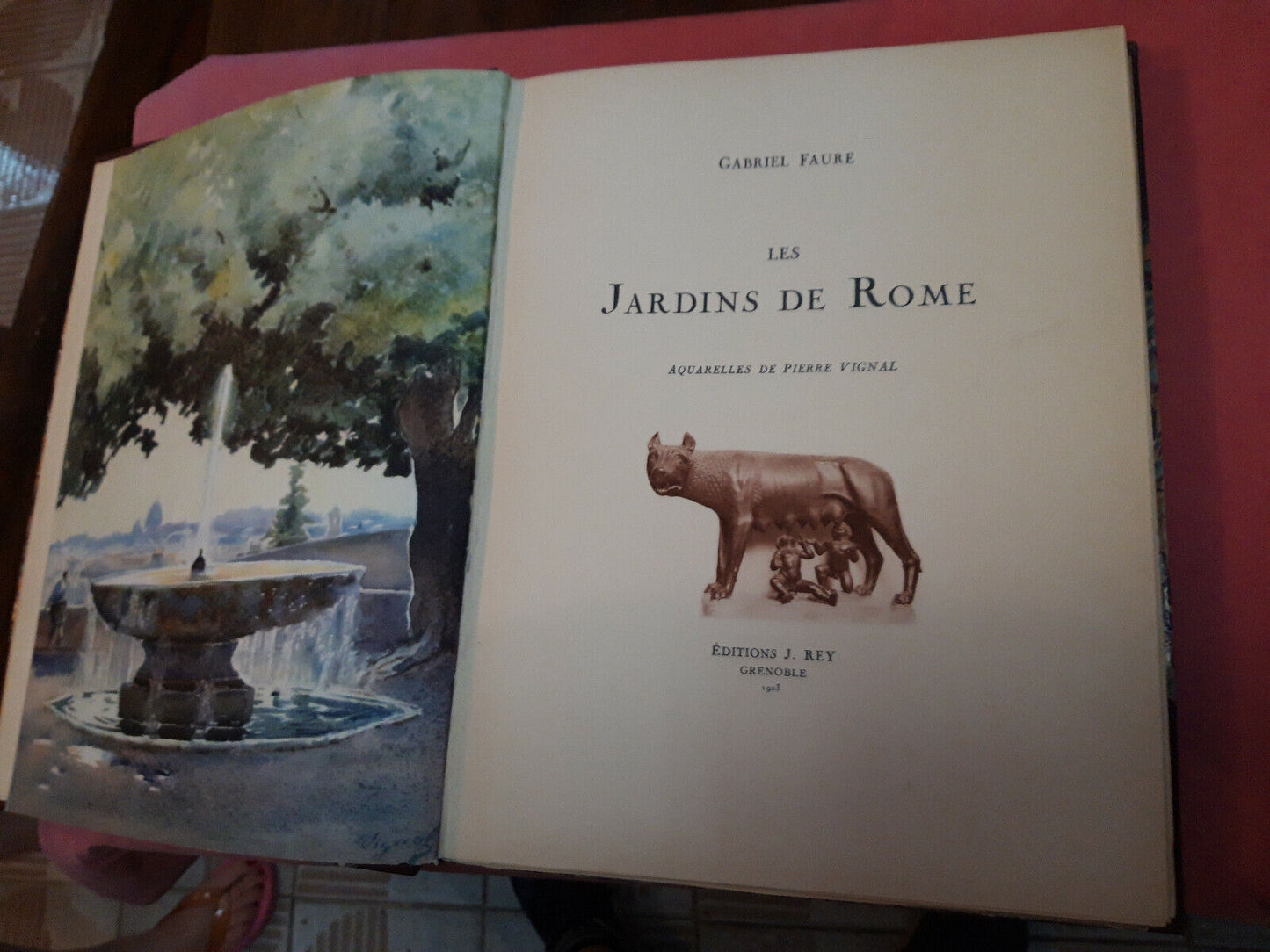 LIBRO " LES JARDINS DE ROME. Aquarelles de Pierre Vignal (Francese) 1923.......