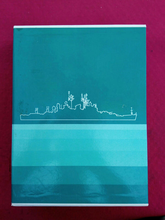 Cofanetto con 2 libri, aerei da combattimento, navi d'oggi da battaglia