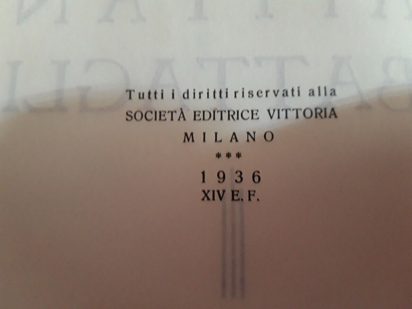 LIBRO " CAPITANI E BATTAGLIE " di AMBROGETTI CESARE - VITTORIA 1932..........