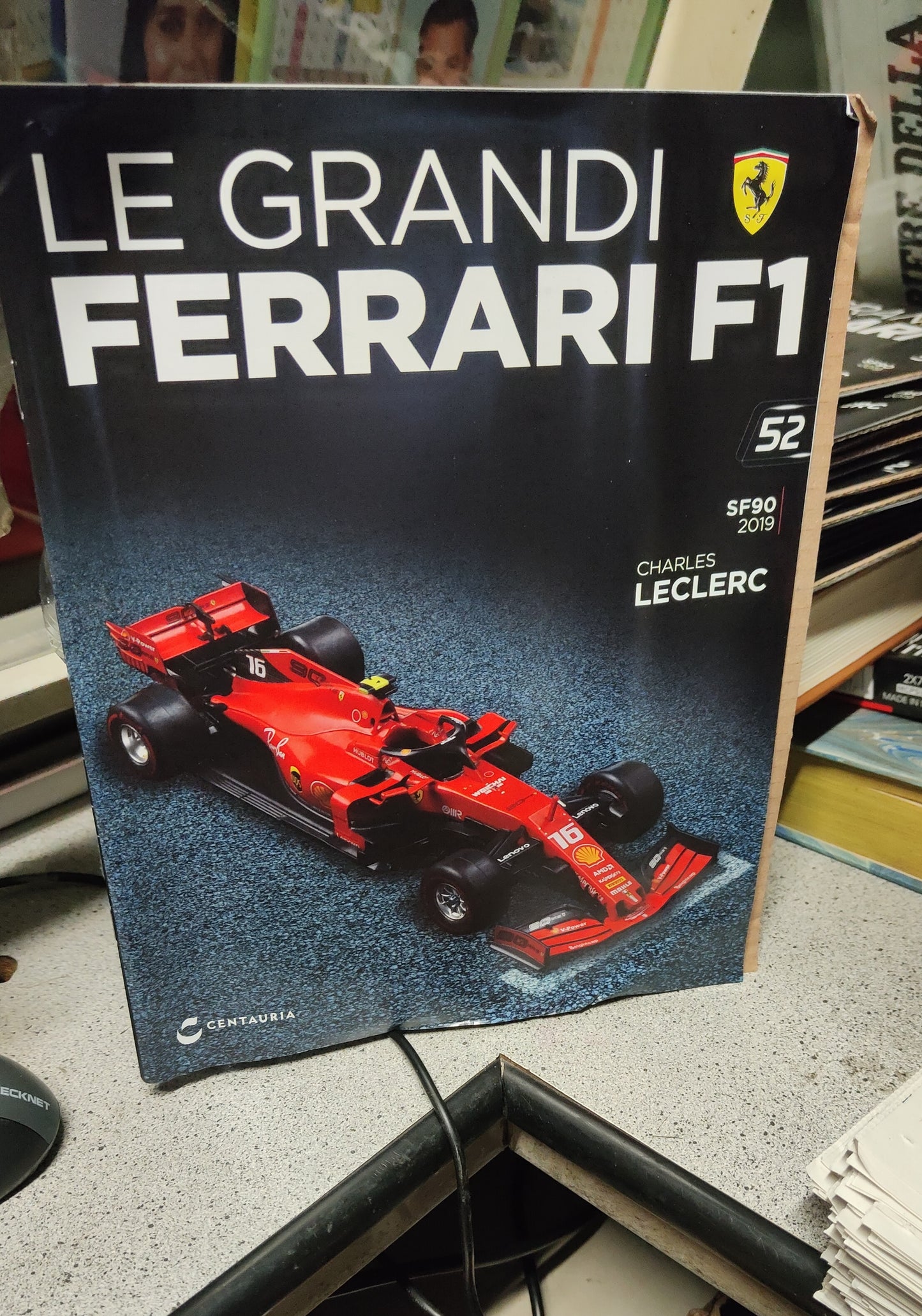 Grandi Ferrari SF 90 di Charles Leclerc del 2019 nuova