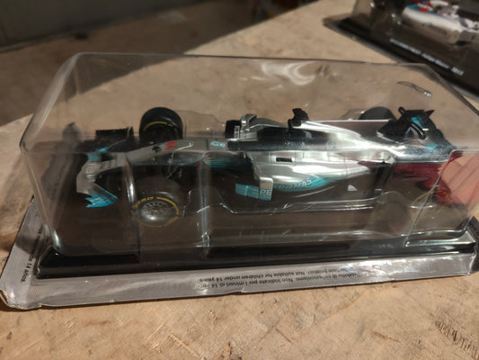 Grandi Formula 1 . Mercedes AMG F08 eq power  L Hamilton  2017 1.24  con fascicI