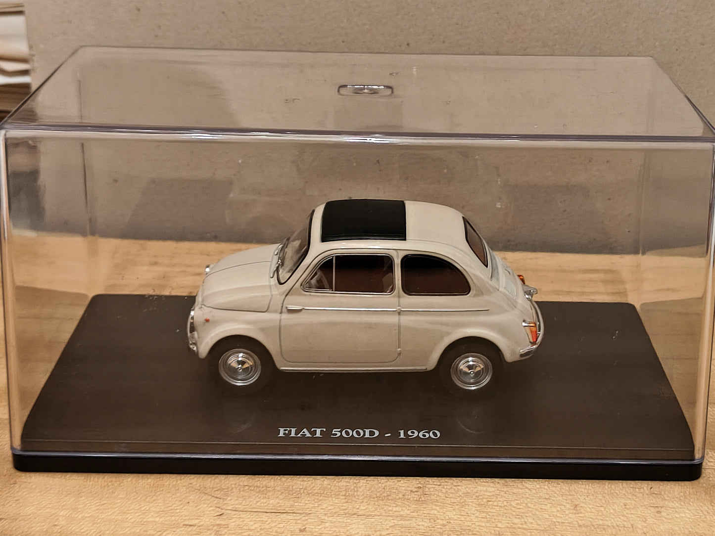 Auto Vintage form 1:24 - Fiat 500 D del 1960 senza fascicolo - mai aperta