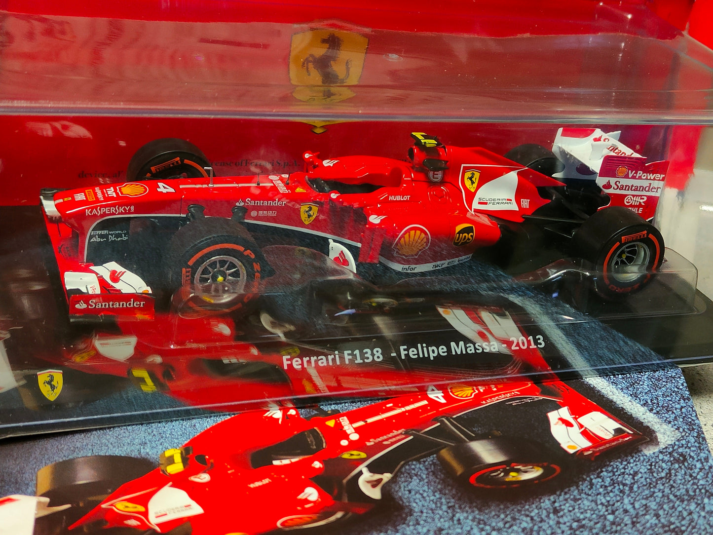 GRANDI FERRARI . 1:24 - F138 - di Felipe Massa - 2013 - nuova con fascicolo