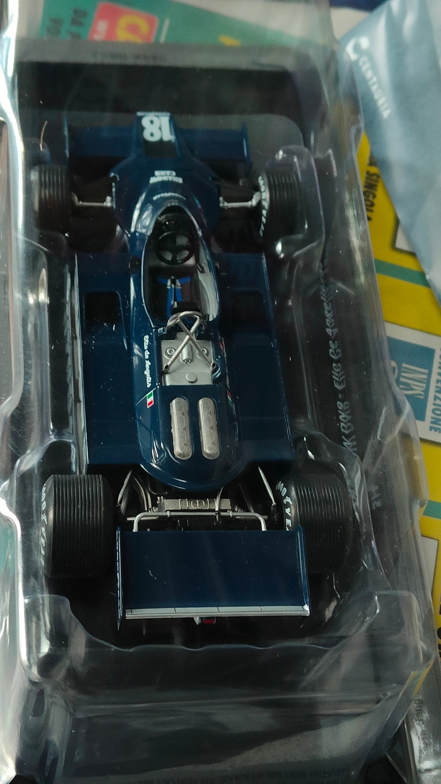 Grandi Formula 1 Auto da corsa SHADOW DN9 di Elio de Angelis 1:24 NUOVA