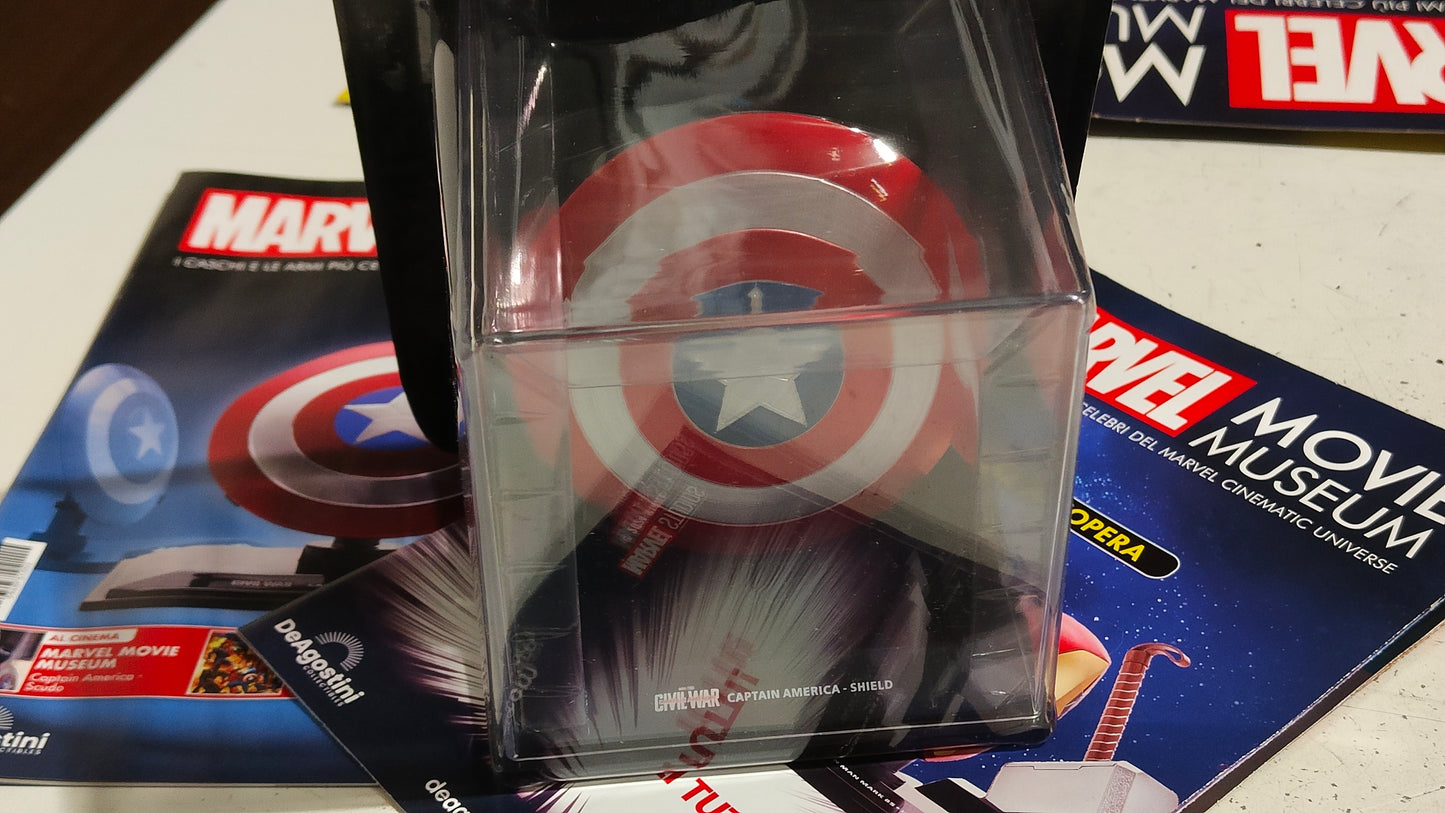 Collezione Marvel movie Museum uscita numero 2. Scudo .. nuovo