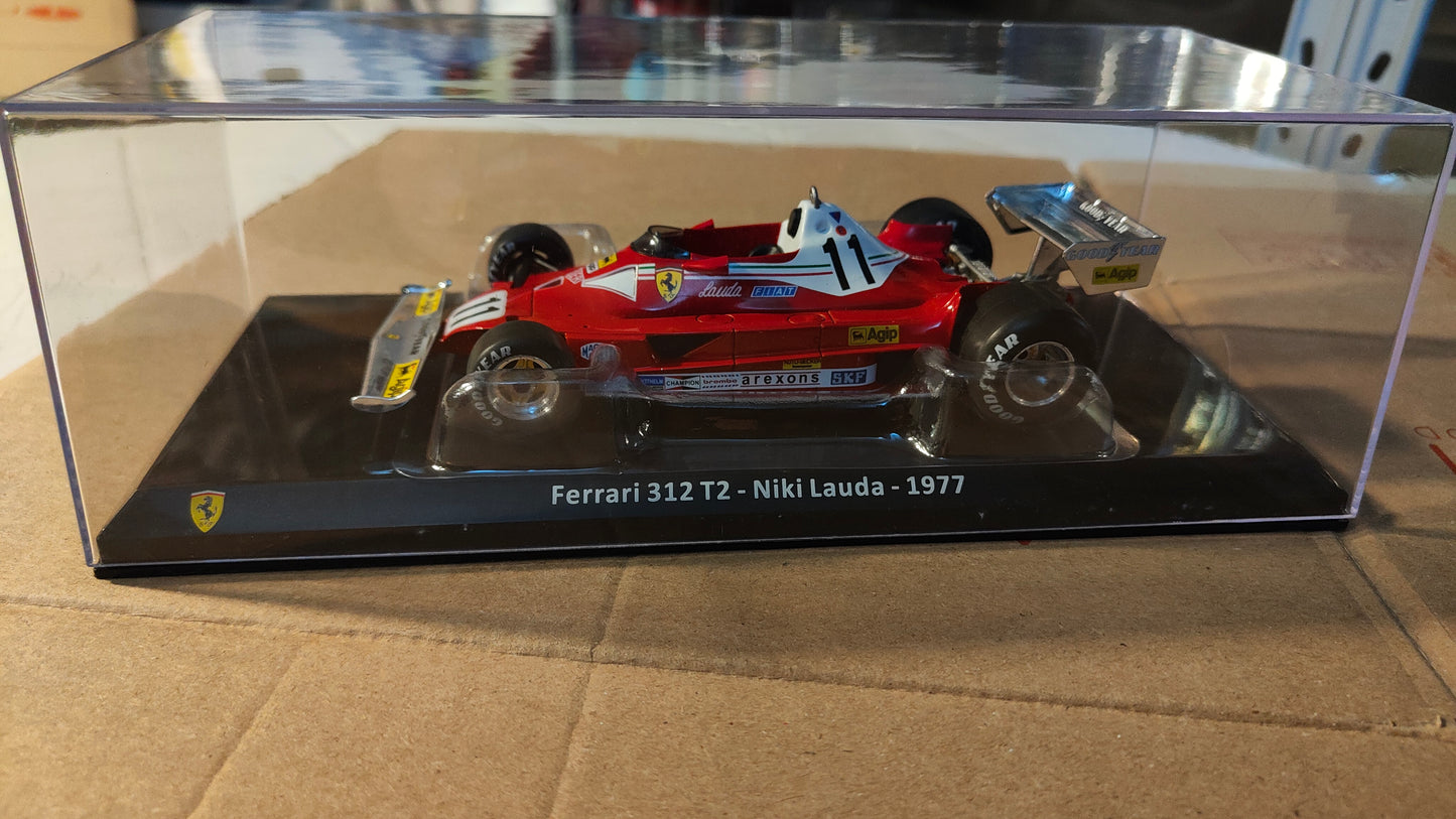 Grandi Ferrari 312 T2 Niki Lauda 1977 con fascicolo nuova