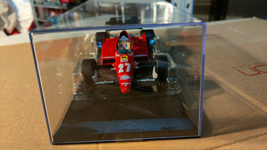 Grandi Ferrari 126 c2b. di Patrick tambay 1983 con fascicolo nuova
