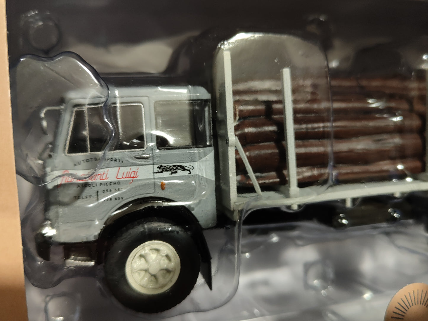 CAMION D'EPOCA - OM Titano prima serie 1962- scala 1:43 - NUOVA IN EDICOLA