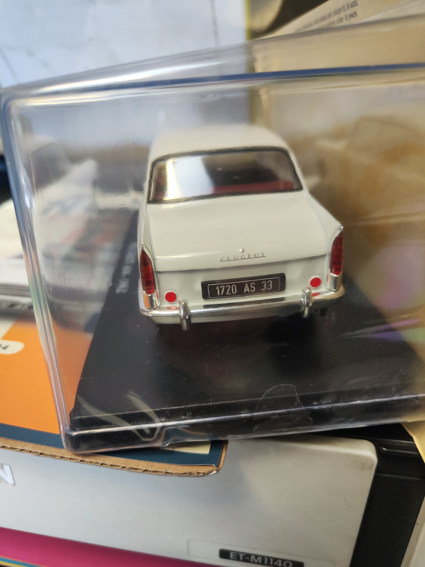 AUTO VINTAGE. Peugeot 404 del 1962. Con fascicolo NUOVA