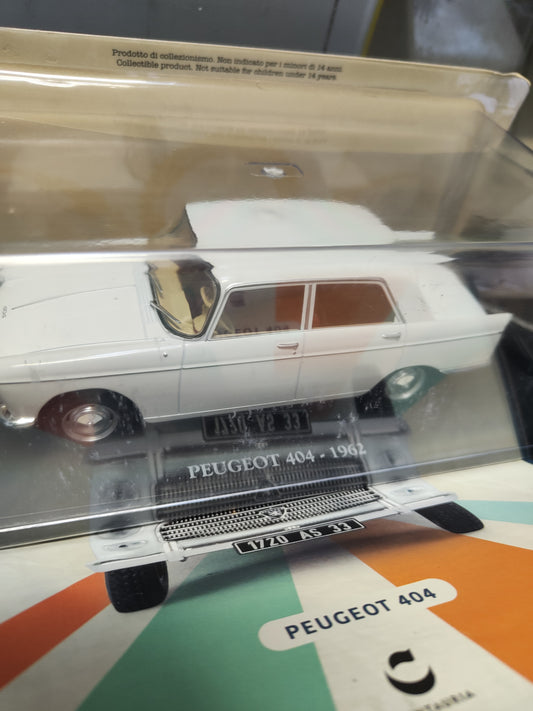AUTO VINTAGE. Peugeot 404 del 1962. Con fascicolo NUOVA