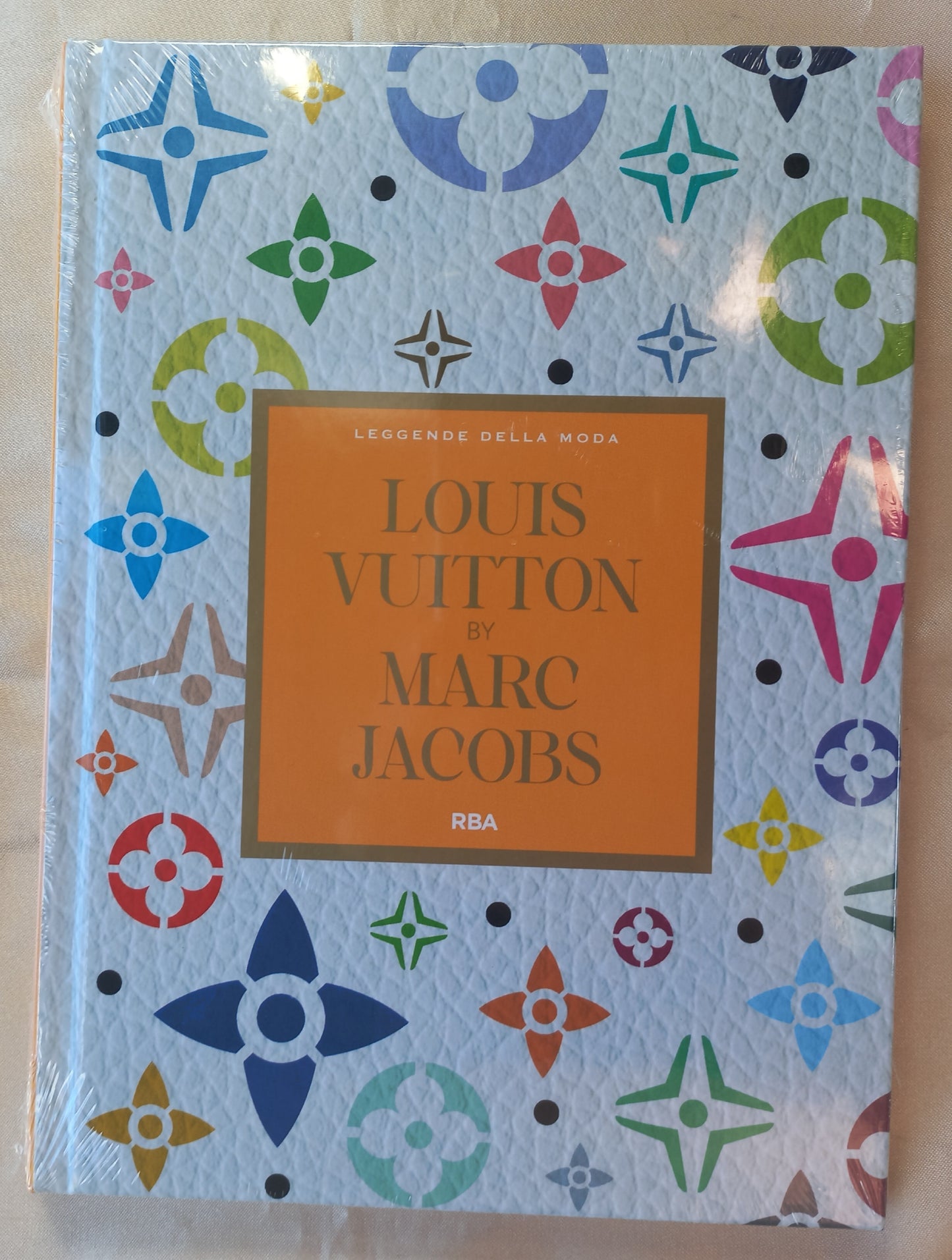LEGGENDE della MODA - 16^ uscita LOUIS VUITTON by MARC JACOBS