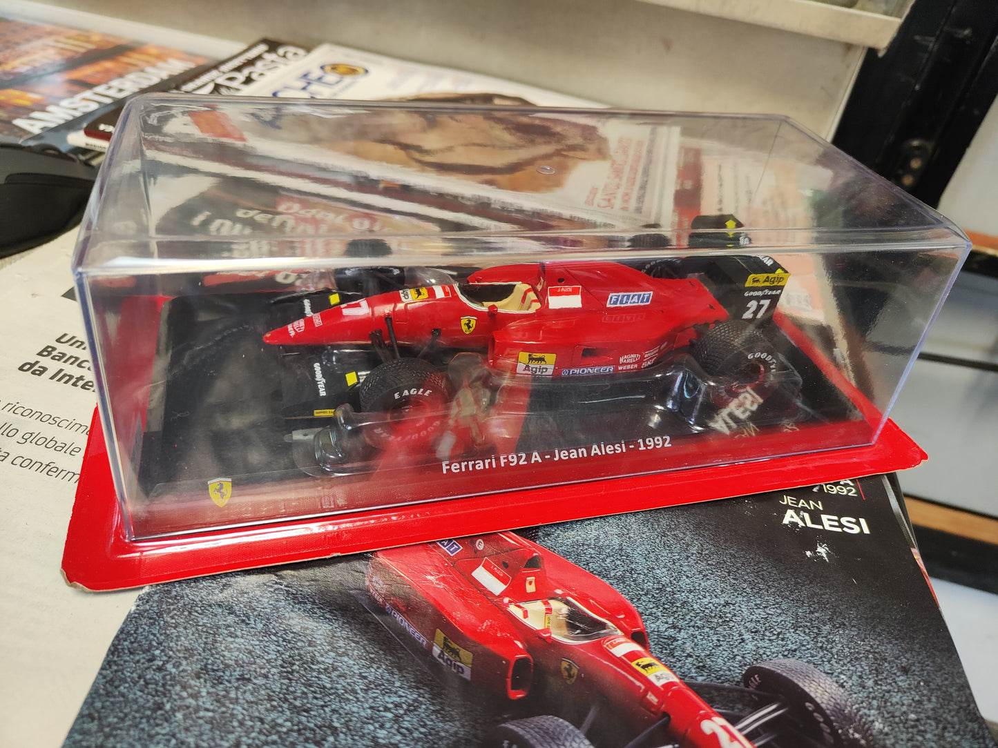 Grandi Ferrari F92a di Jean Alesi del 1992 formato 1:24Nuova