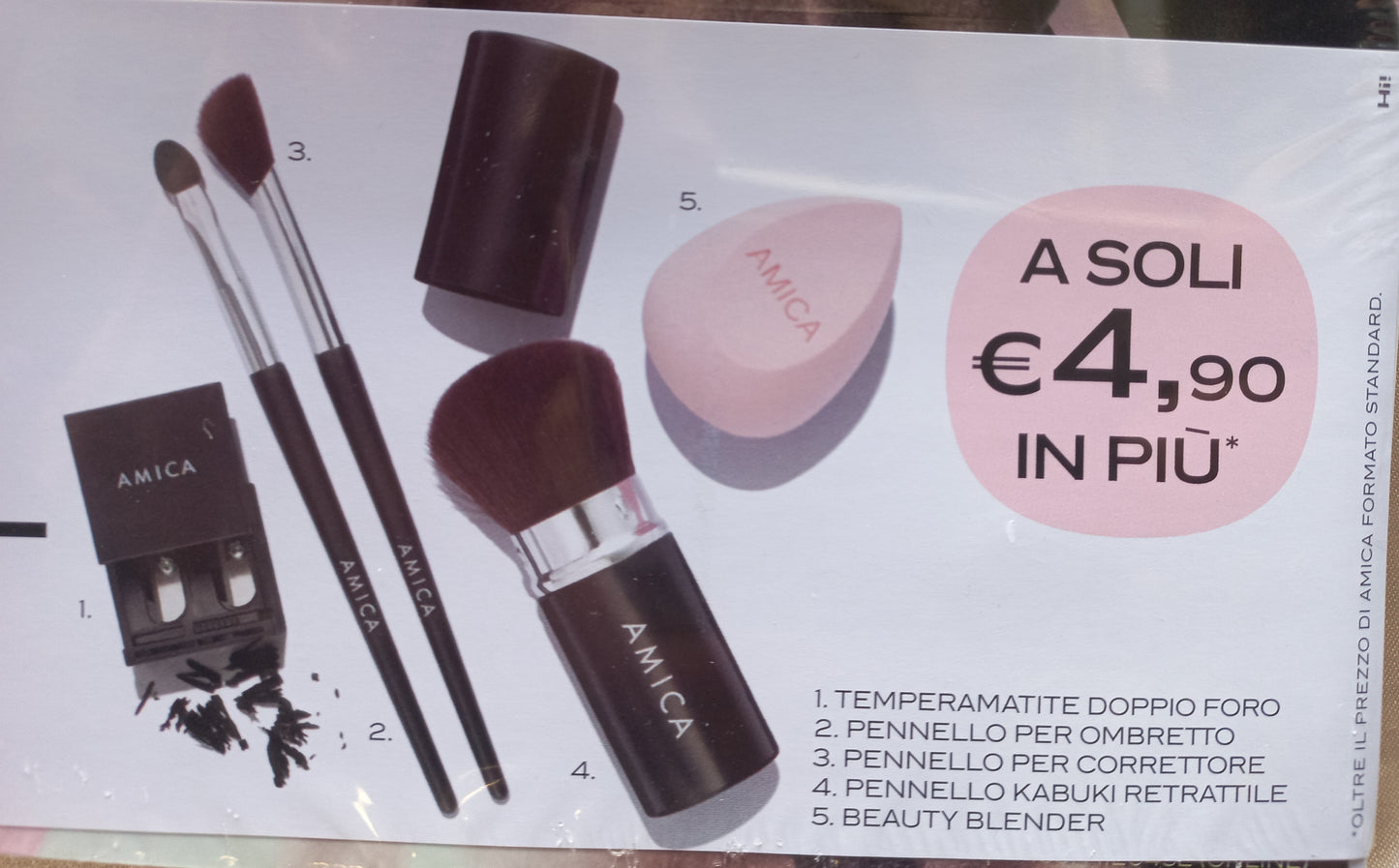 AMICA n.10 Ottobre 2025 + SET ACCESSORI TRUCCO