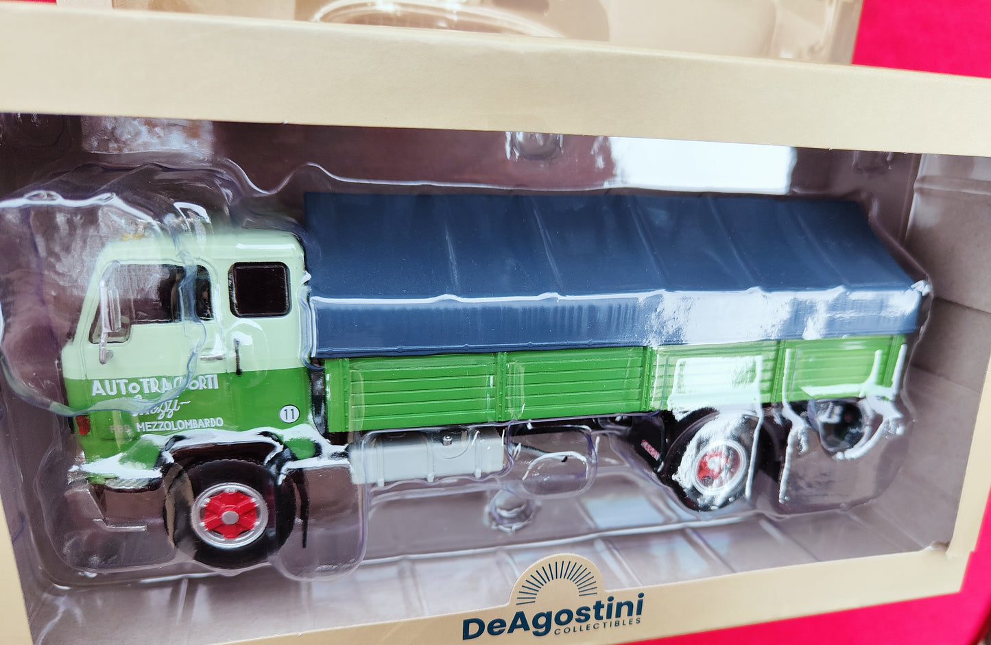 CAMION D'EPOCA - VOLVO F89 turbo 6 - Autotrasporti - scala 1:43 - NUOVA IN EDICOLA