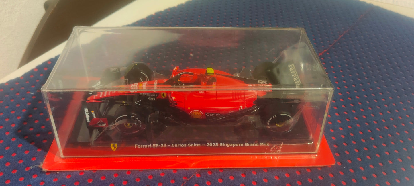 5 Grandi Ferrari form 1:24 Lauda, Leclerc, Sainz , Collins , Jacky Ickx   nuove