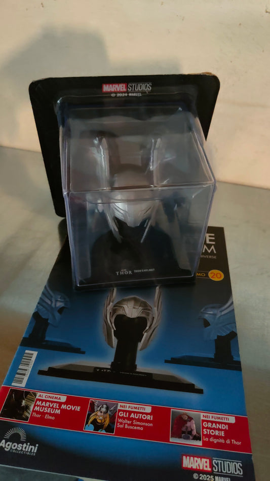 Collezione Marvel  Museum . Thor Elmo.   Nuovo