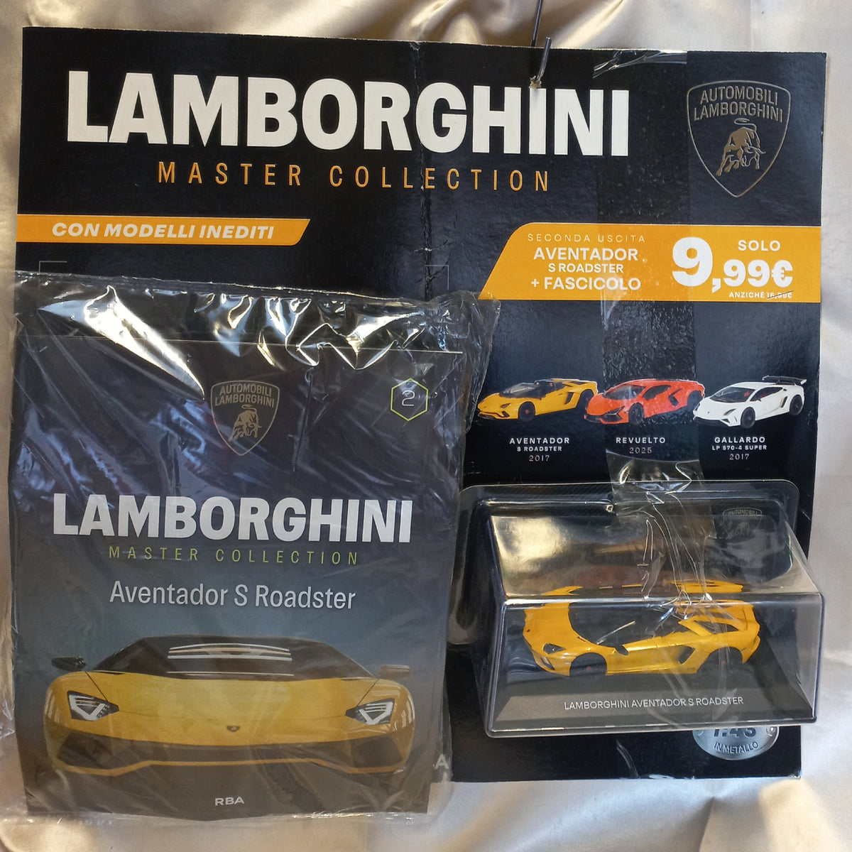 LAMBORGHINI Master Collection 1:43 AVENTADOR S ROADSTER