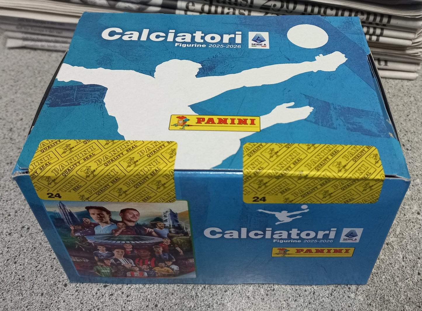 FIGURINE CALCIATORI PANINI 2025 -20226 SCATOLA DA 100 BUSTINE