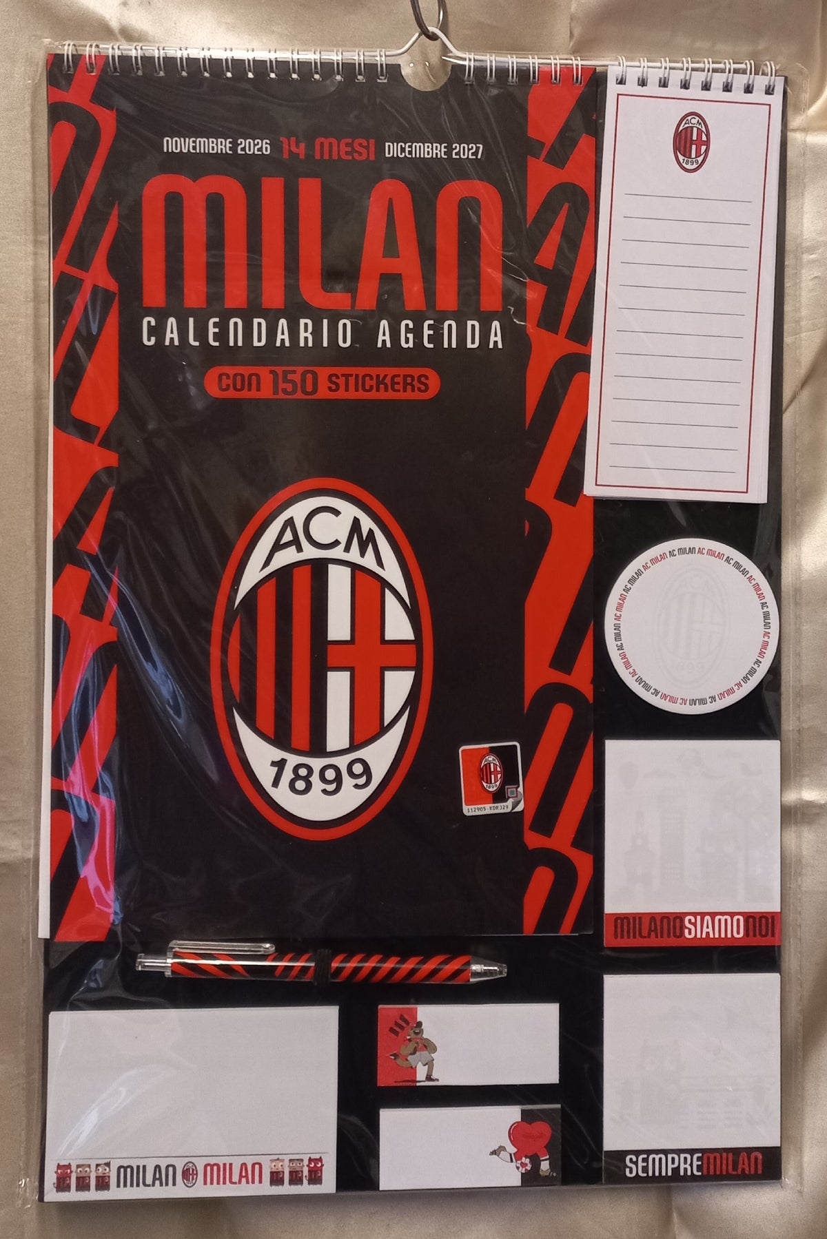 Calendario MILAN 2027 (14 mesi) + PENNA, POST IT, BLOCK NOTES
