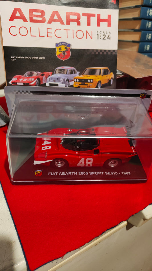 Nuova Collezione: 4'uscita Abarth collection. Fiat Abarth 2000 sport se 010 del 1969