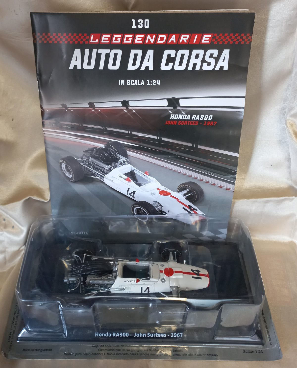 Leggendarie auto da corsa  1:24 n.130 HONDA RA300 - JOHN SURTEES - 1967